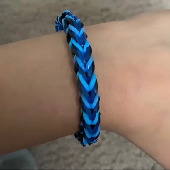 Loom bracelet - Picture 1 of 1